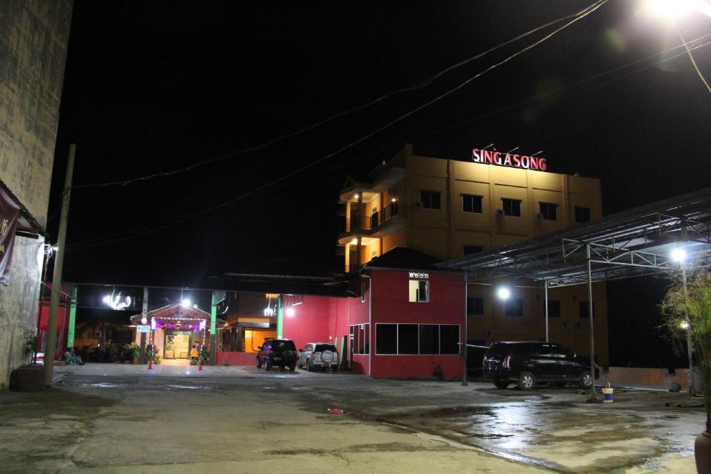 Hotel Sing A Song Pematangsiantar Exterior foto